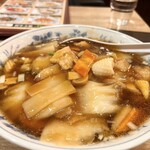 Youkaen - 野菜ファーストで、しばらく麺にたどり着けないくらいよ