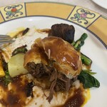 ビストロ・ドゥマン - 牛ほほ肉パイ包み