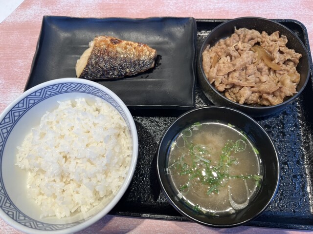 Yoshinoya Sennichimae Ten - Namba/Gyu-don (Beef bowl) | Tabelog