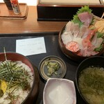軍ちゃん - 海鮮丼並1100円