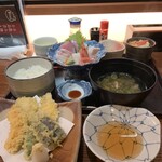 Gun Chan - 海の幸膳　揚.魚と野菜の天ぷら1650円