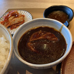 炭火焼肉 肉の匠 ひうち - タンシチュー