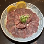 三先 肉焼屋 - 