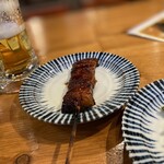 うなぎ串 あらかわ - ビール　うなぎ串　ししとう串