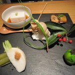 蕎麦 案山子 - 「前菜盛り合わせ」：正月らしい設え（2014/1）