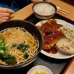 麺処 桂庵 - 本日の日替わり　チキンカツと温蕎麦