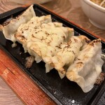 金の餃子酒場 - 