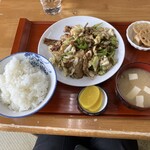 花屋食堂 - 豚肉とキャベツの味噌炒め定食