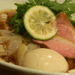 紫 くろ喜 - 味玉鴨そばの手もみ麺（大盛り）　アップ