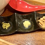 raxamenakasakamiduna - 柚子胡椒、レモン生姜、にんにくチップ