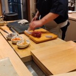 すしやのたい悟 - 調理中の大将・２