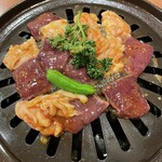 東京飯店 - 上レバー味噌と上ミノ味噌