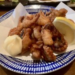 快食酒房馬車屋 - タコの唐揚げ。