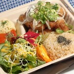 パプリカ食堂 Vegan - 大豆ミートのから揚げ定食