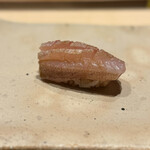 すしやのたい悟 - 15．春子鯛　握り