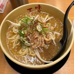 味噌ラーメン百庵 - 赤みそラーメン