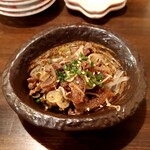 大衆馬肉酒場　冨士山 - 馬スジポン酢：528円