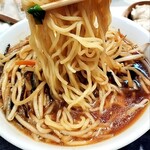 南国酒家 - 麺リフト