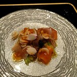 食彩播 - 生ハムと海老のサラダ