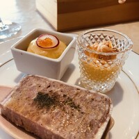 tcc GINZA - パテドカンパーニュ　などちょっとした小腹満たしのお食事も