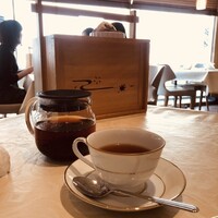 tcc GINZA - お茶はポットで　食器はNoritake 和茶にもお茶に合った茶器で出してくださいます