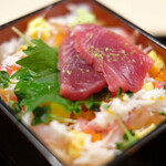 燗八 寛 - 海鮮丼 1000円 の海鮮丼