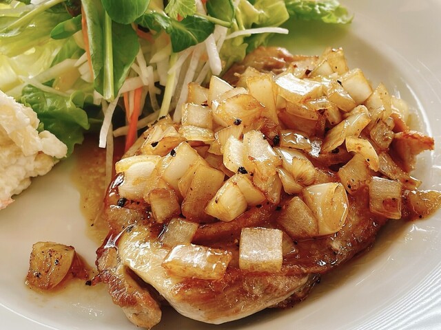 トマチキ食堂 &ndash; 天童の家庭的食堂でランチとディナーを楽しむ