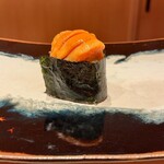 鮨 龍次郎 - 馬糞雲丹