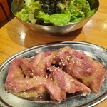 焼肉ホルモンもつ鍋しんちゃん - 