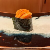 鮨 龍次郎 - 馬糞雲丹