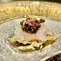 串揚げPyon - 串の前に畳鰯と白海老　キャビアのせ