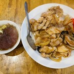 仙龍 - お肉ゴロゴロ仙龍豚丼とスープ