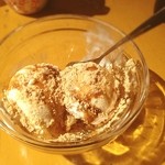 阿佐ヶ谷ロフトＡ - 黒蜜ときなこのアイスクリーム。所謂牛角アイスwでもこの組み合わせ間違いないっすよ！