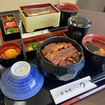 うなぎ 黒船 豊川赤坂店 - 