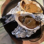 Oyster Bar ジャックポット - 焼き牡蠣だ1番人気のウニバター