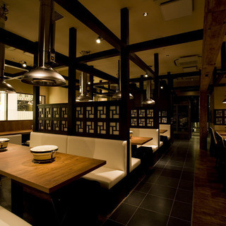 ゆったりしたソファー席(8名様まで)