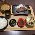 花満円 - 牛さがりステーキ定食