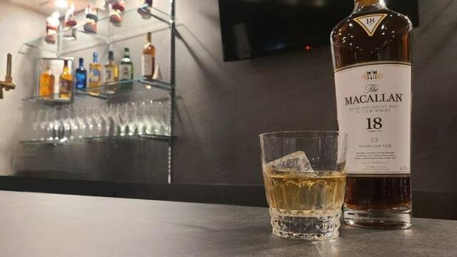 bar&amp;lounge alice