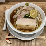 麺に光を 離れ - 