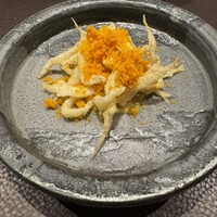 イル アオヤマ - 白魚のフリット