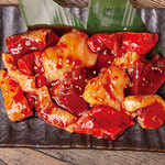 Red horumon assortment (addictive spicy sauce)