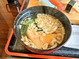 Yoshino Zushi - にぎり八貫＠うどん