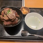 焼肉家 KAZU 神楽坂 - 