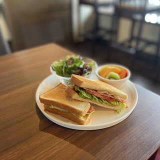 フルーツカフェ かじゅまる_2