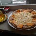 Pizza K - クワトロフォルマッジ