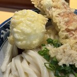 梅田 釜たけうどん - 