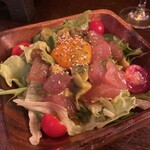 コトノハ・mog-mog食堂 - マグロとアボカドのユッケサラダ