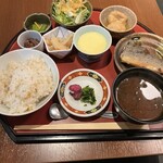 Shigeharu - 茂治定食1,000円也。