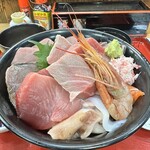 UMAKAYA - 本マグロ入り５色海鮮丼（大）