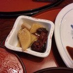 かつ亭　おし田 - 漬物は多め